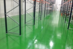 Nave pintura suelo verde, resto gris claro