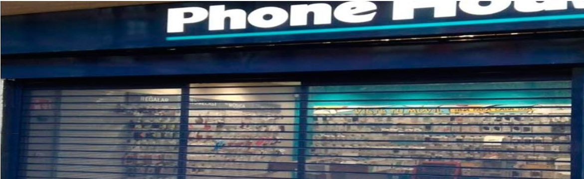 Puerta o cierres metálicos con visibilidad microperforada, phone house