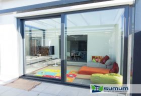 Puertas PVC correderas en terraza exterios, Sumum (Arcolinea, s.l.)